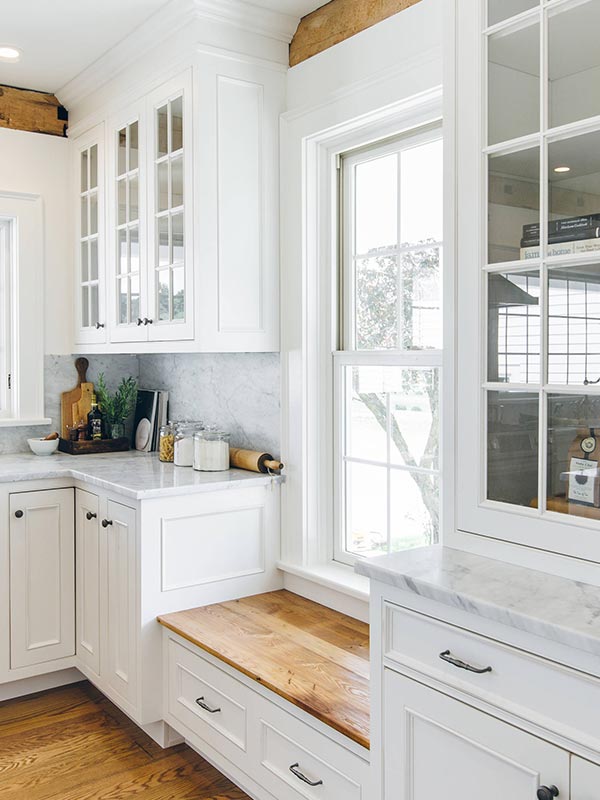 white farmhouse style kitchen