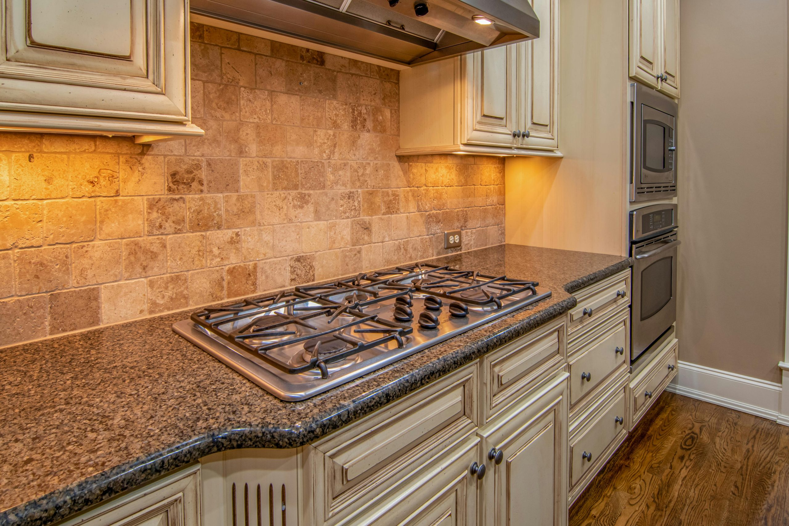 2025 Granite Designs That Will Transform Your Kitchen 2